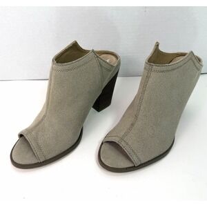 Restricted Womens Size 7.5 Taupe Suede Peep Toe Mule Heels Block Heel 4 In Heel